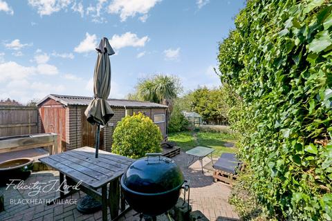 4 bedroom terraced house for sale, Mayday Gardens, London