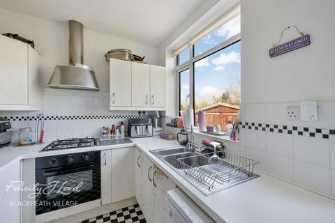 4 bedroom terraced house for sale, Mayday Gardens, London