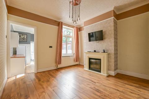4 bedroom terraced house to rent, Friarswood Road, Newcastle-under-Lyme, ST5