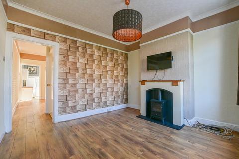 4 bedroom terraced house to rent, Friarswood Road, Newcastle-under-Lyme, ST5