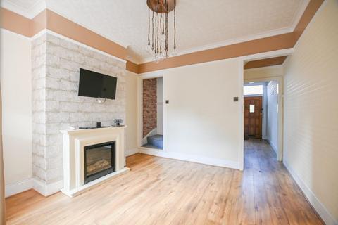 4 bedroom terraced house to rent, Friarswood Road, Newcastle-under-Lyme, ST5
