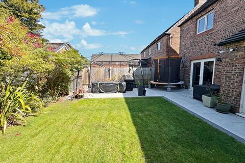 4 bedroom detached house for sale, Anderby Walk, Westhoughton, BL5