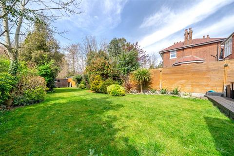 52 Southend Crescent, London, SE9 2SB