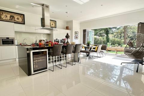1 Brompton Close, Camberley, GU15 2NL