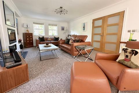 1 Brompton Close, Camberley, GU15 2NL