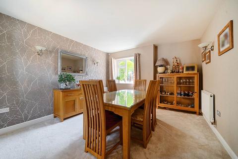4 Avon Drive, Bedford, MK41 7AB