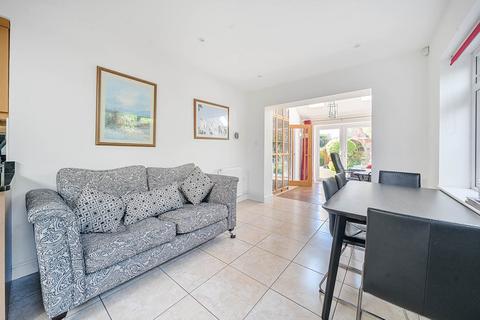 4 Avon Drive, Bedford, MK41 7AB