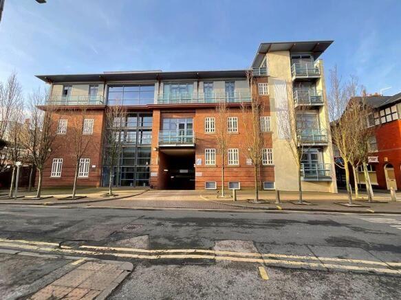 Posting House Flat 1 The Posting House, Post Office... 2 bed apartment - £65,000