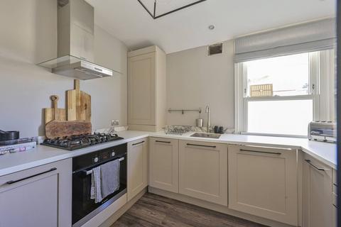 3a Lebanon Road, London, SW18 1RE