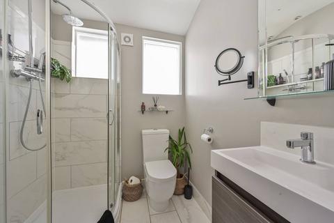 3a Lebanon Road, London, SW18 1RE