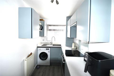 2 bedroom bungalow for sale, Mabe Burnthouse, Penryn TR10