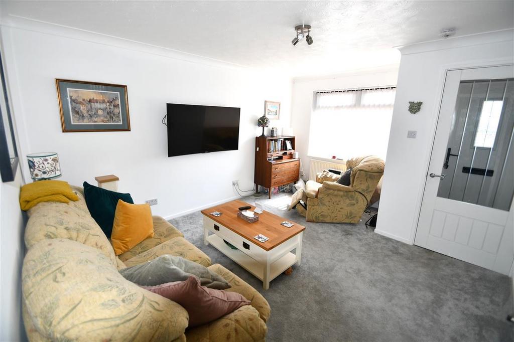 Lounge/dining area
