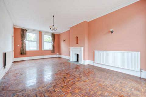 4 bedroom semi-detached house for sale, Aldersbrook Road, London E12