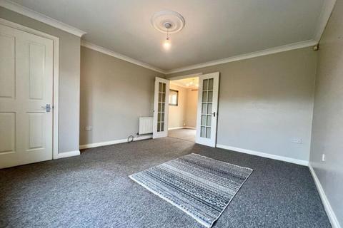 3 bedroom semi-detached house to rent, Mason Road, Shipley View, Ilkeston, DE7 9LP