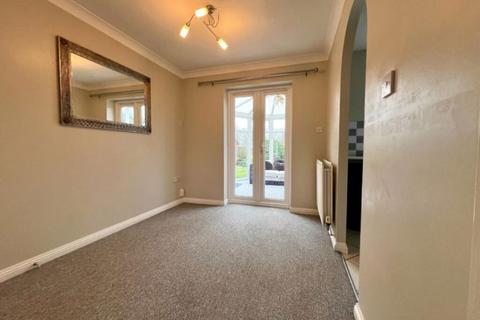 3 bedroom semi-detached house to rent, Mason Road, Shipley View, Ilkeston, DE7 9LP