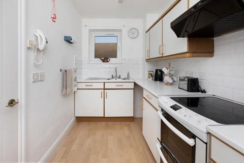 1 bedroom flat for sale, Leander Court, Strand, Teignmouth, TQ14 8AQ