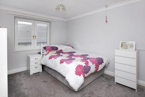 1 bedroom flat for sale, Leander Court, Strand, Teignmouth, TQ14 8AQ