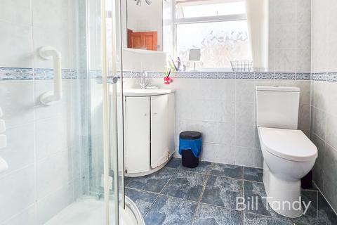 2 bedroom detached bungalow for sale, Hillmorton Road, Sutton Coldfield, B74