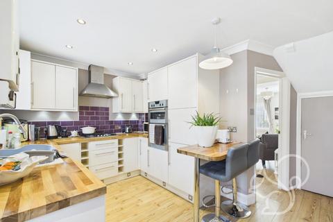 5 Centaury Close, Stanway, Colchester, CO3 0SF