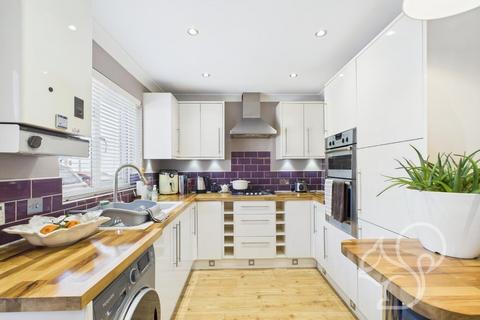 5 Centaury Close, Stanway, Colchester, CO3 0SF