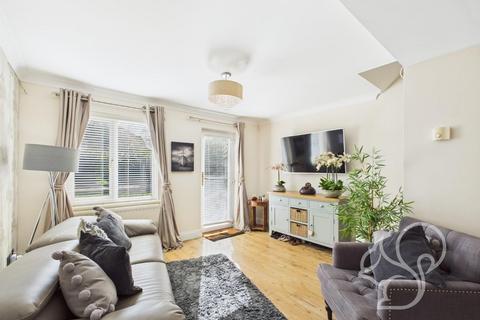 5 Centaury Close, Stanway, Colchester, CO3 0SF