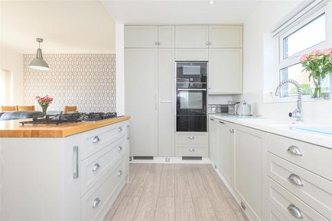 7 bedroom detached house for sale, 365, Halifax Road, Liversedge, WF15 8DU