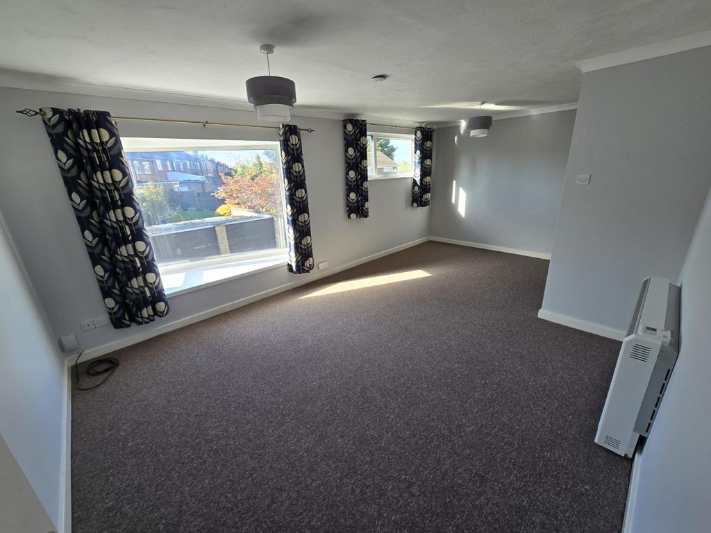 Lounge / Dining Room