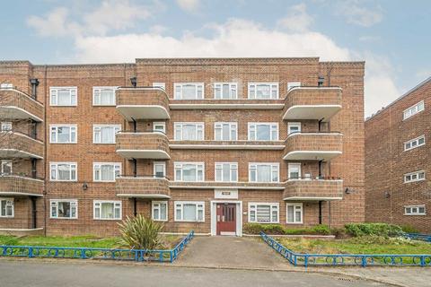 2 bedroom flat for sale, Lorne Road, London N4