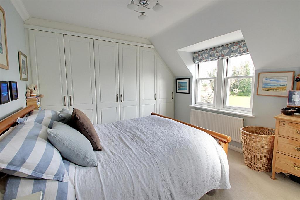 Master Bedroom.jpg