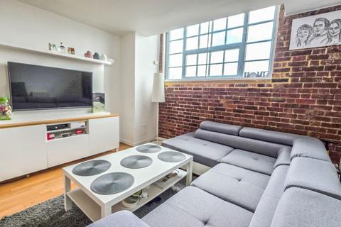 2 bedroom duplex for sale, North Block, The Railstore, RM2