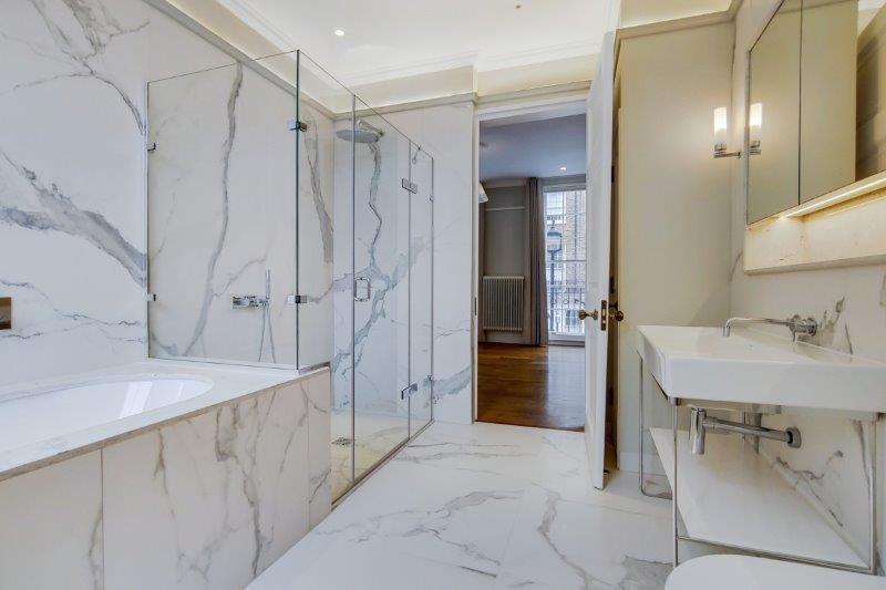 14 Master Ensuite-1.jpg