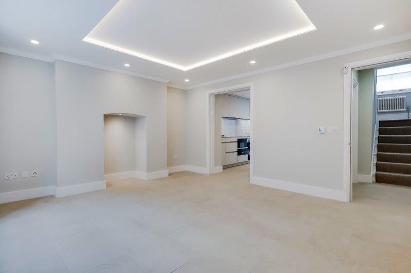 5 Entertainment Room-0.jpg