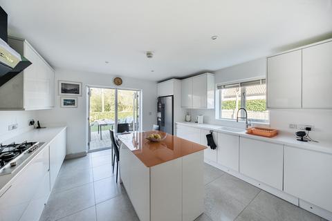 4 bedroom detached house for sale, Main Street, Wilsford, Grantham, NG32