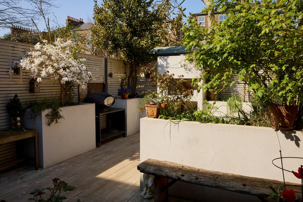 273655   tmh st paul's crescent 47.jpg