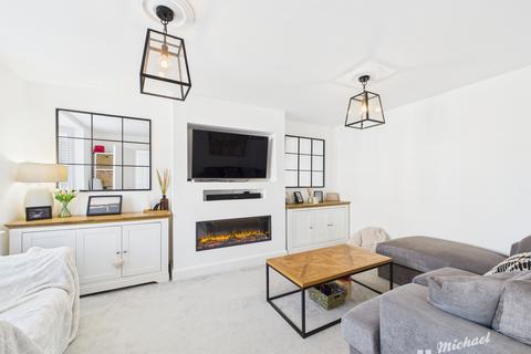 10 Babbage Grove, Leighton Buzzard, LU7 3GA