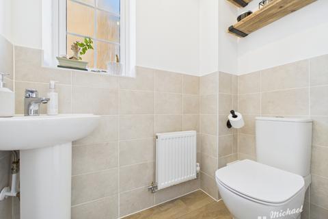 10 Babbage Grove, Leighton Buzzard, LU7 3GA