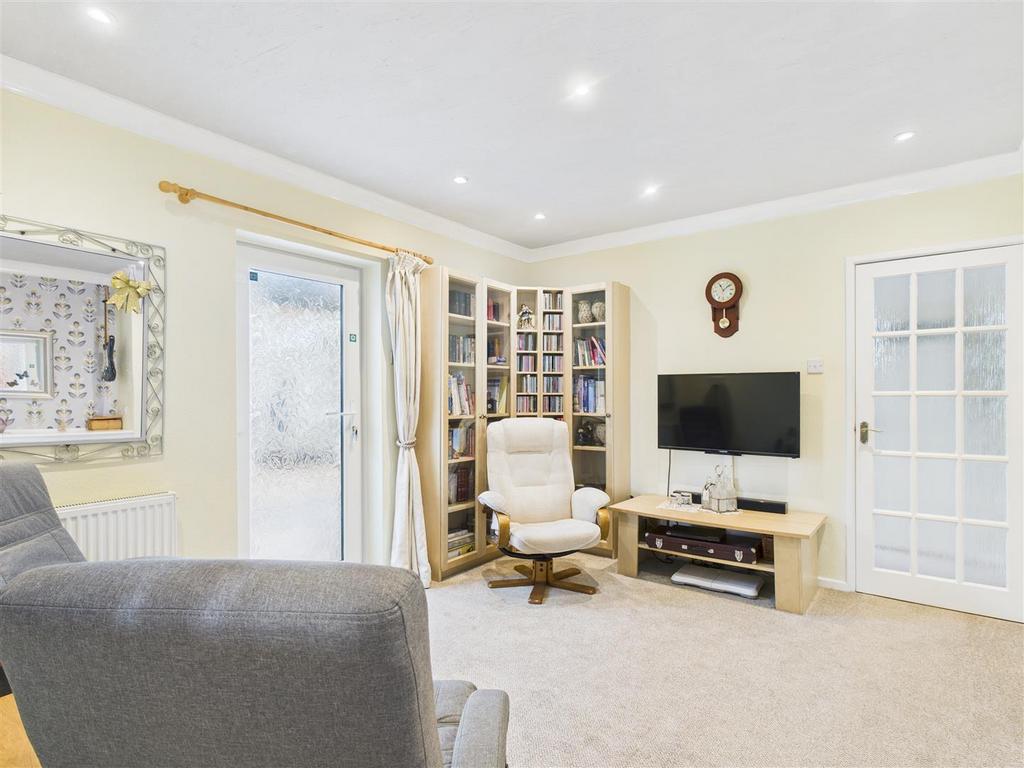 Living room 2