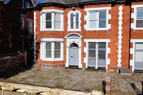 1 bedroom flat to rent, Pelham Road, Carrington, Nottingham, NG5 1AP