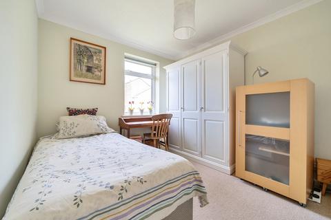 104 Pensclose, Witney, OX28 2EQ