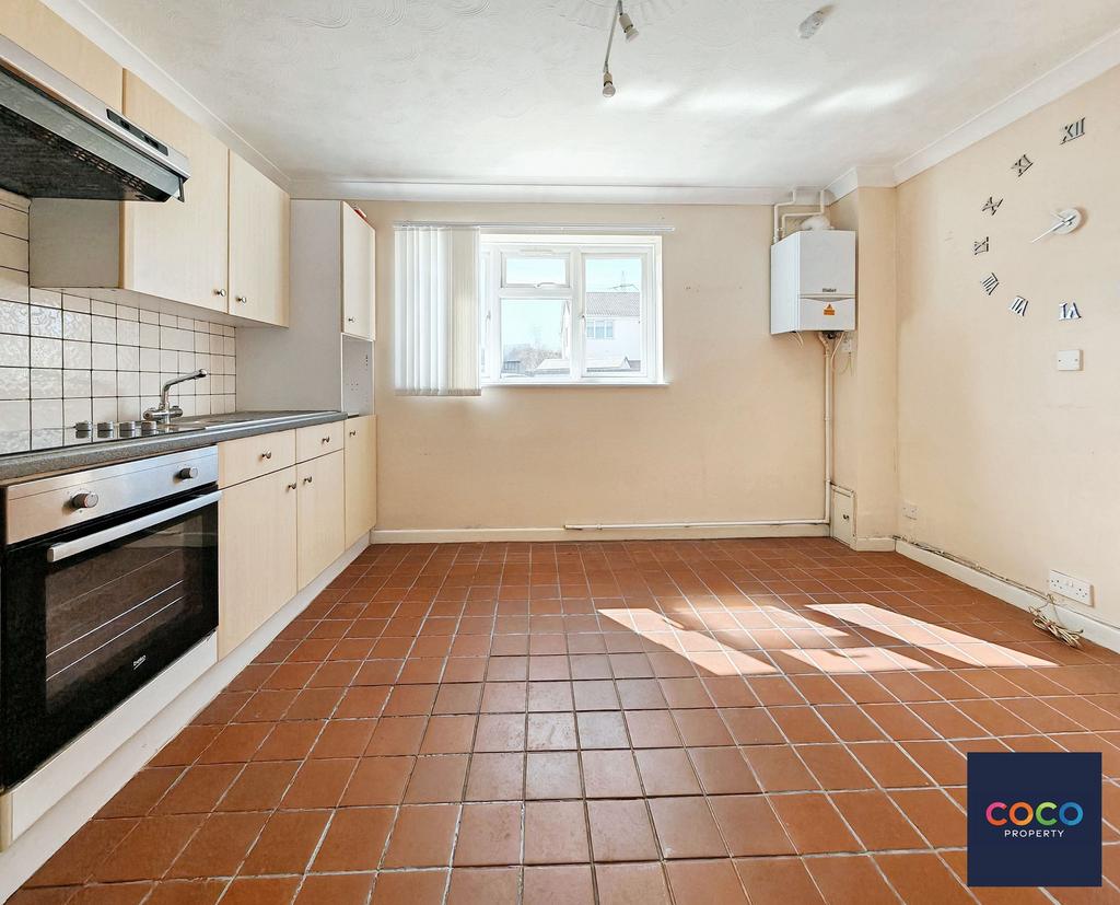 Kitchen - Diner to Front