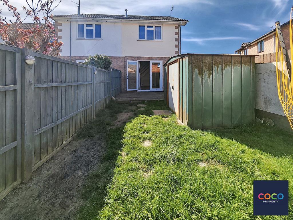 Garden to House