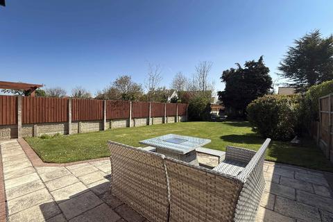 undefined, Merlewood Avenue, Southport PR9