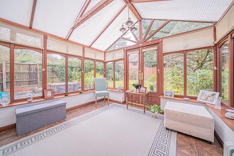 3 Saintbury Drive, Solihull, B91 3SZ