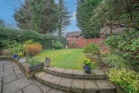 3 Saintbury Drive, Solihull, B91 3SZ