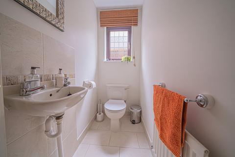 3 Saintbury Drive, Solihull, B91 3SZ