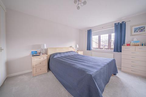 3 Saintbury Drive, Solihull, B91 3SZ