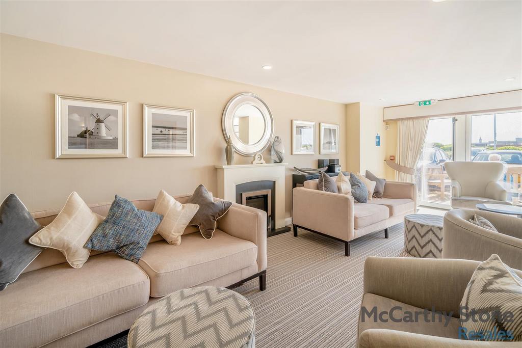 8642688-interior17.jpg