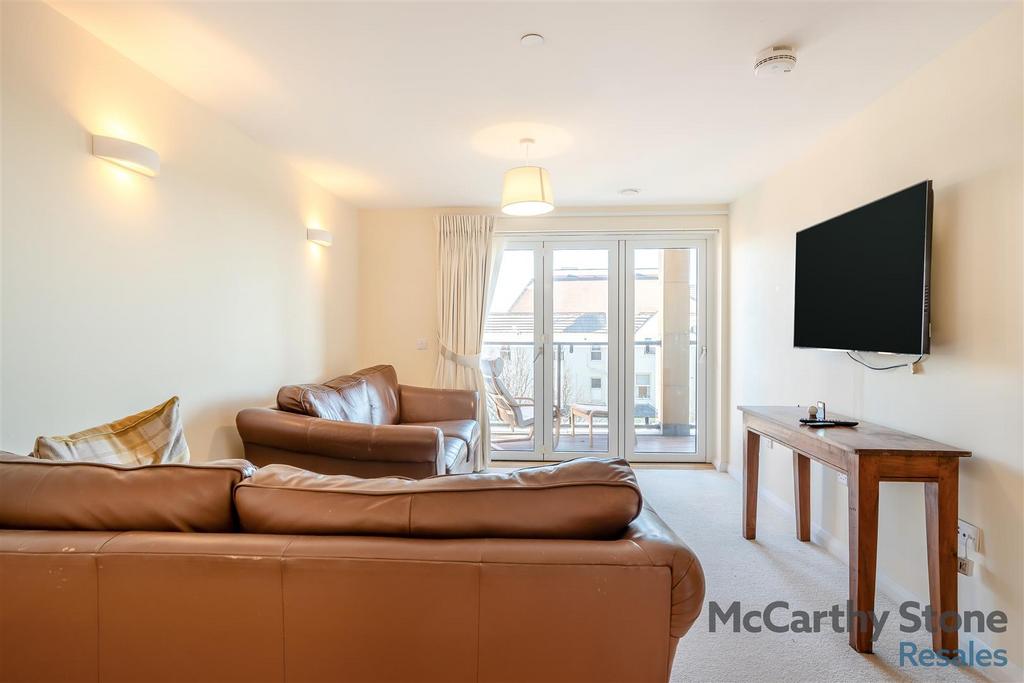 8642688-interior12.jpg