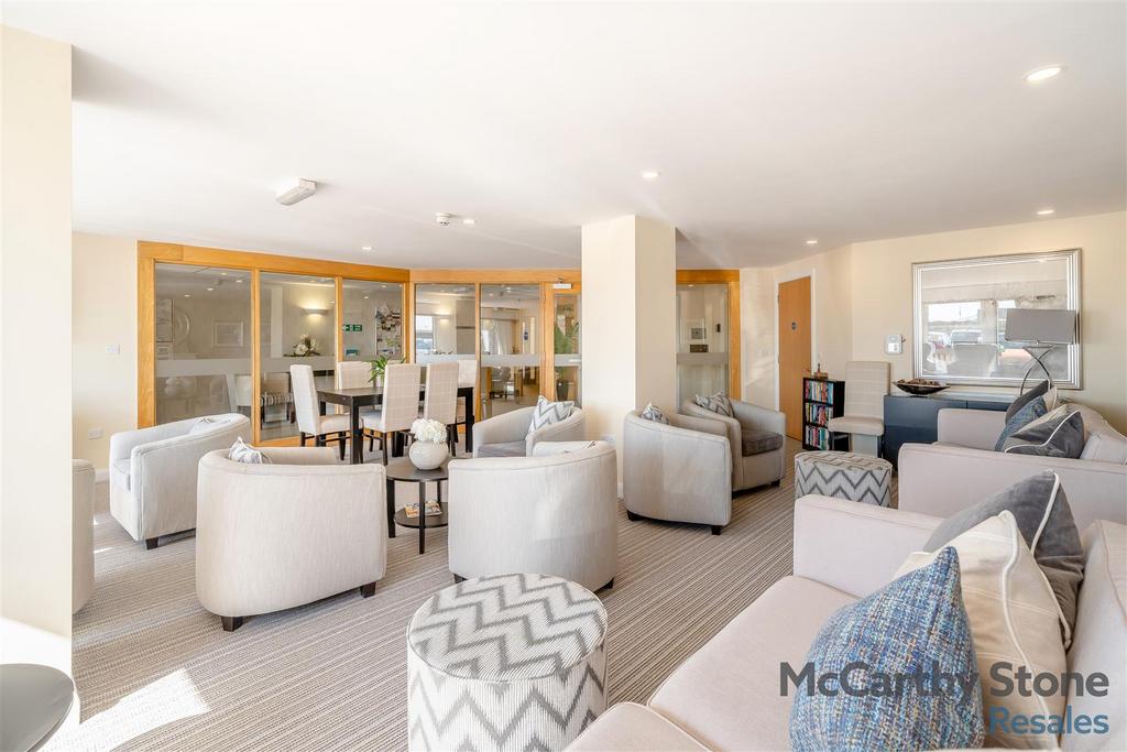 8642688-interior18.jpg