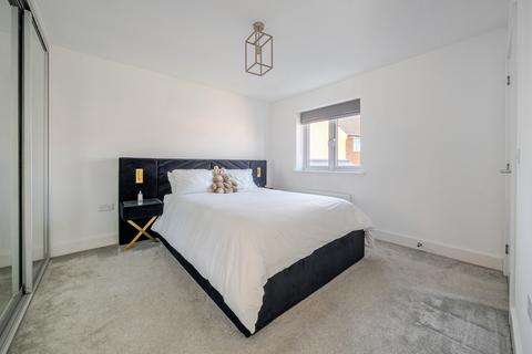 21 Braxells Road, Botley, Southampton, SO32 2RX